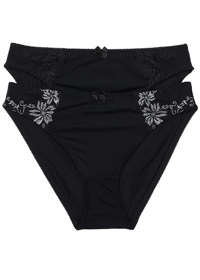 Slips avec de jolies broderies