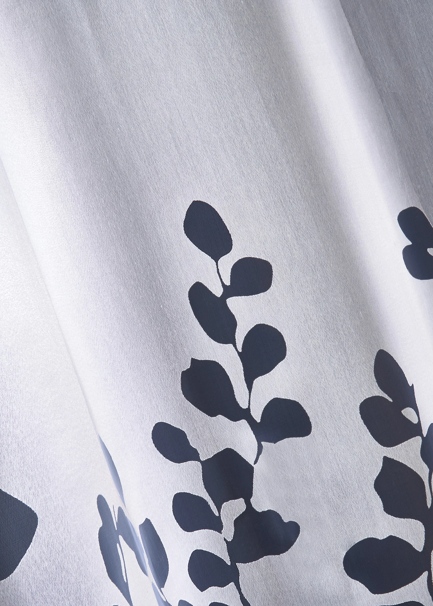 Záclona s listami (1 ks), vypaľovaná • biela • obchod bonprix