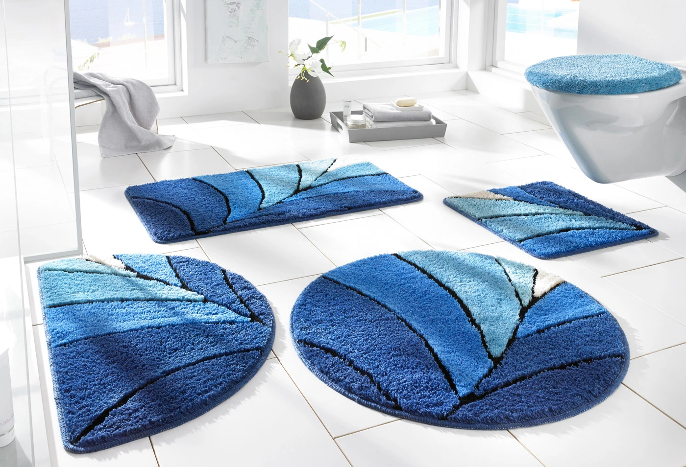 Tapis de bain à longues mèches • bleu • Boutique bonprix