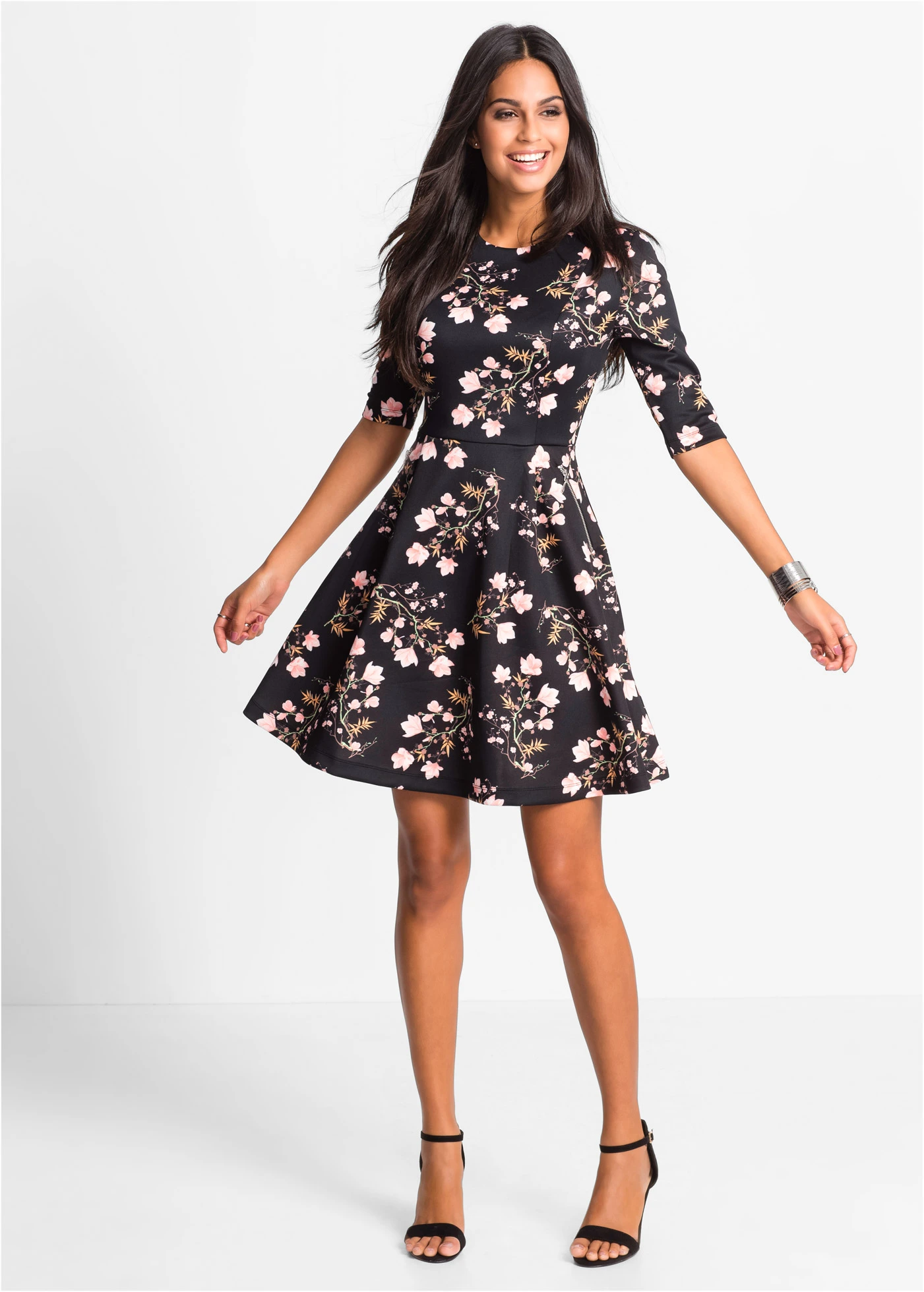 Sukienka neoprenowa • czarny w kwiaty • sklep bonprix