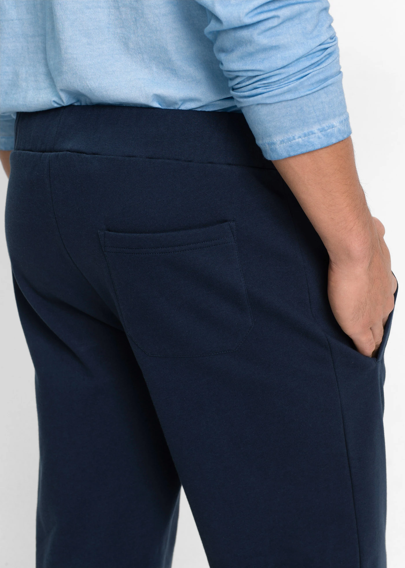 Joggingbroek van biologisch katoen met sportieve details • donkerblauw • bonprix online shop