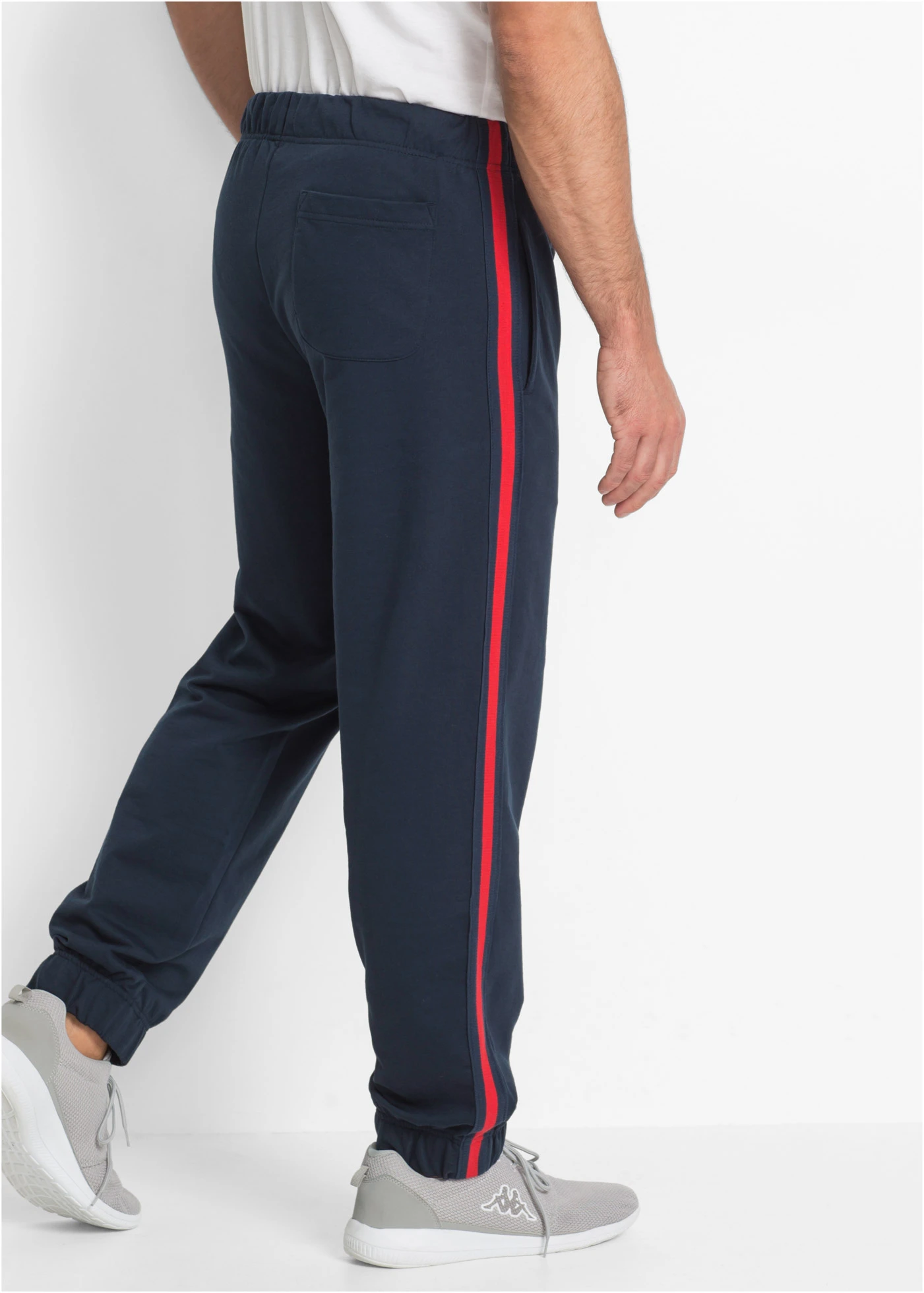 Joggingbroek met contrasterende strepen • donkerblauw • bonprix online shop
