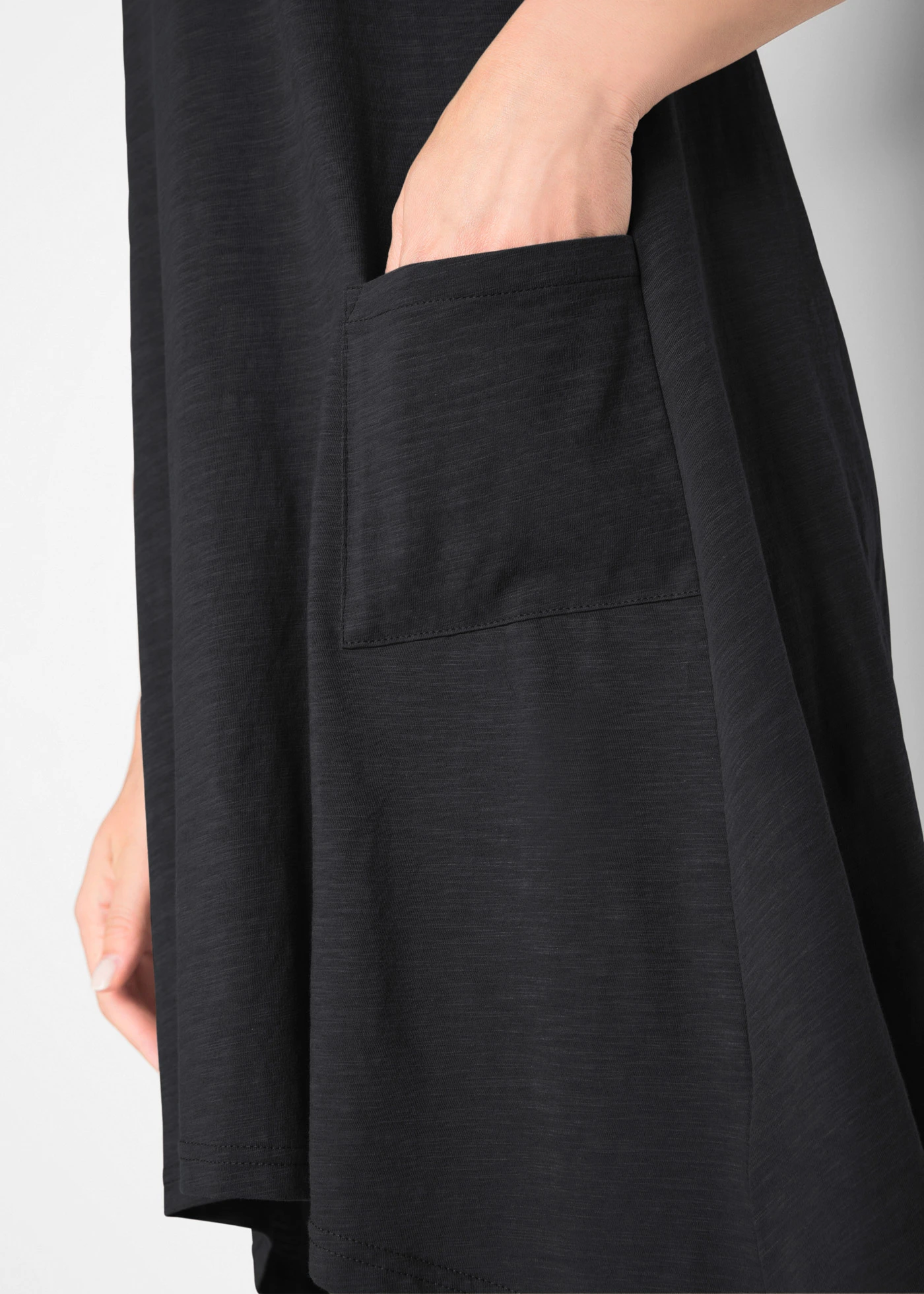 Korte, katoenen shirtjurk van slub garen • zwart • bonprix online shop