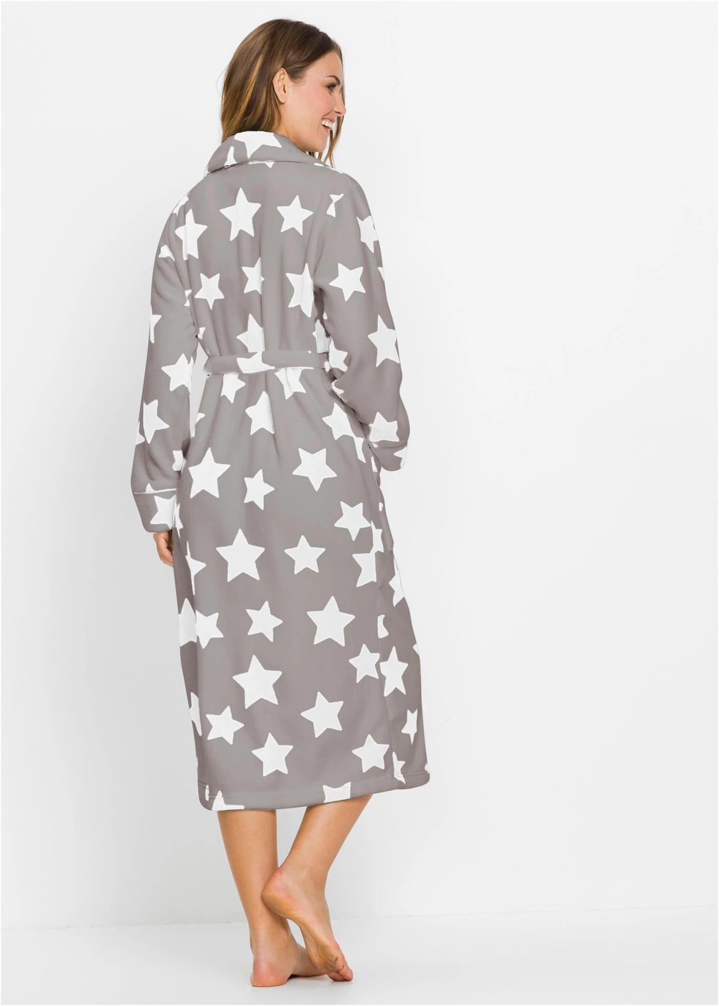 Halat de baie din fleece • gri/ecru cu imprimeu • magazin bonprix