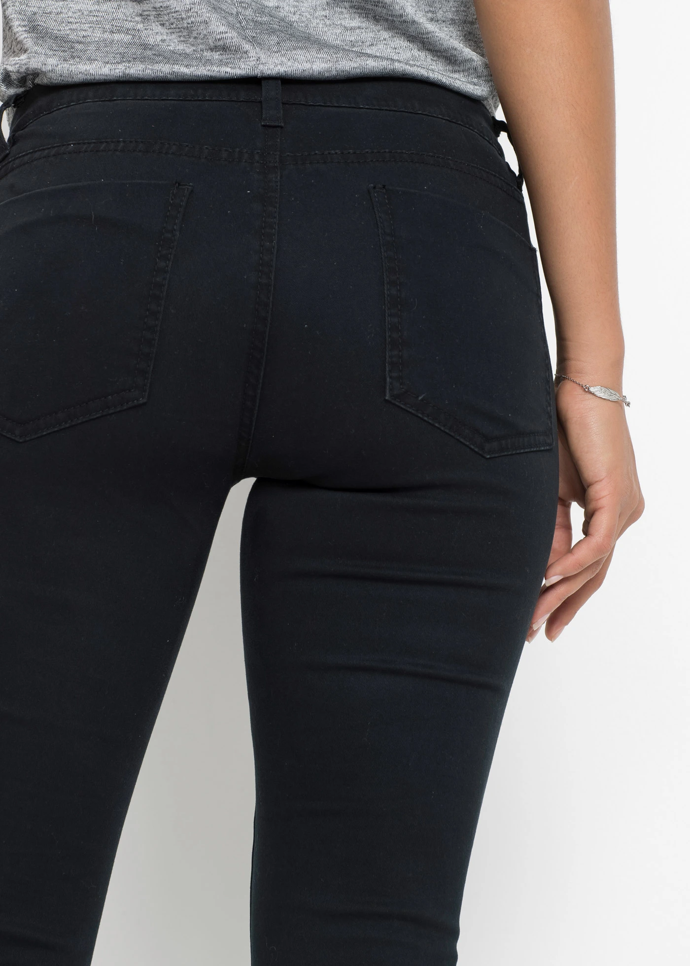 Jeansy skinny, mid waist, cropped • czarny • sklep bonprix