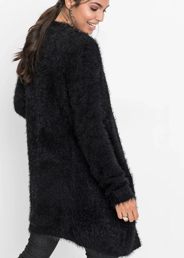 Gilet long en maille duveteuse • noir • product-page.page-title-suffix