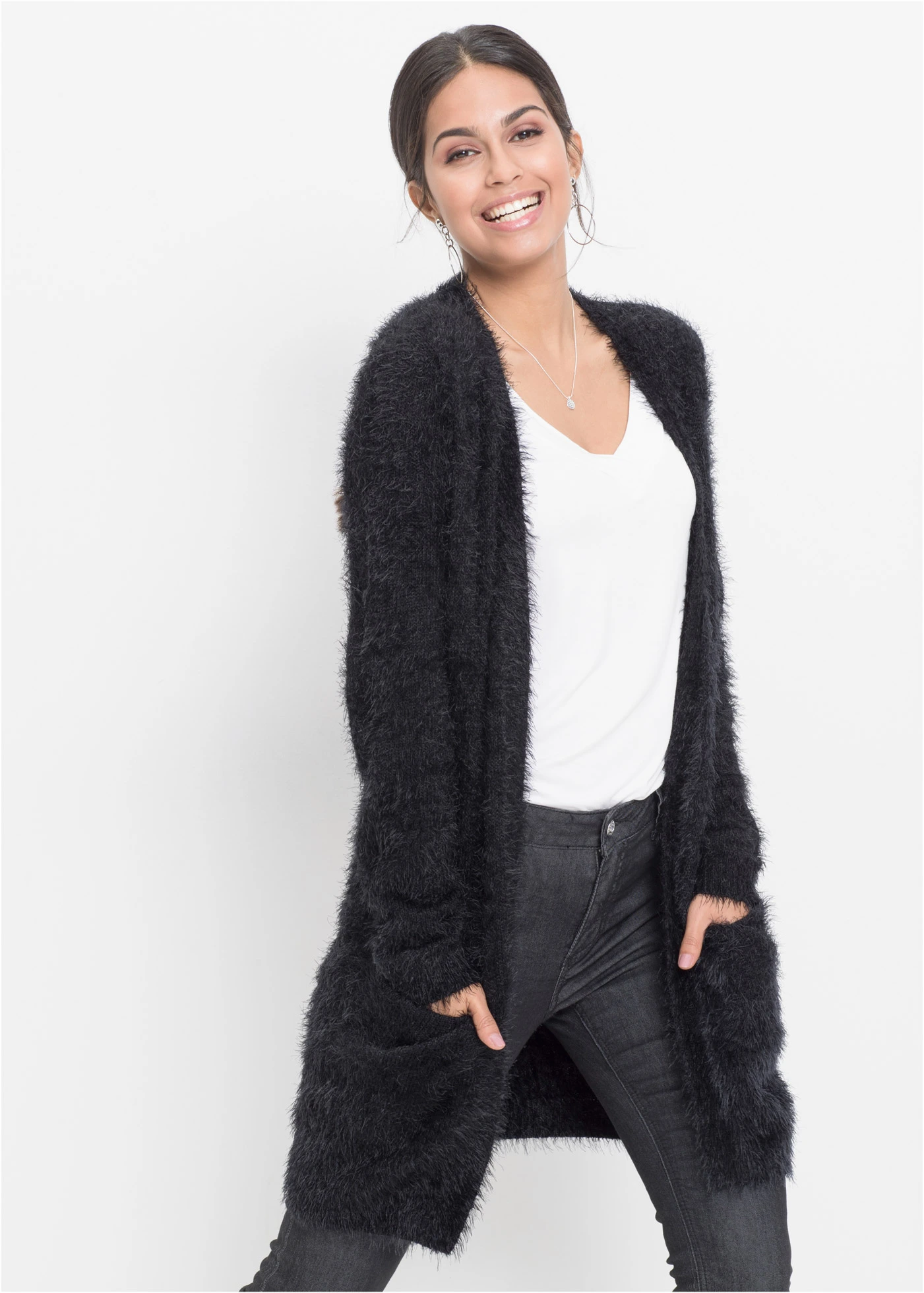 Lang gebreid vest in fluffy look • zwart • bonprix online shop
