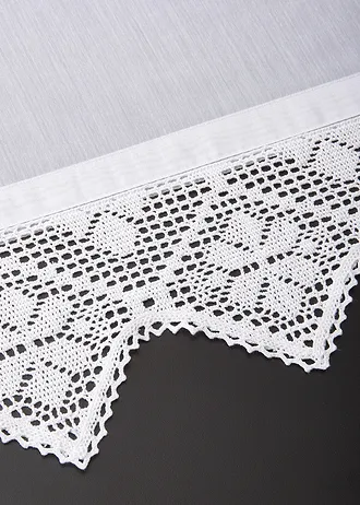 Řasicí roleta s háčkovaným lemem, barva: bílá