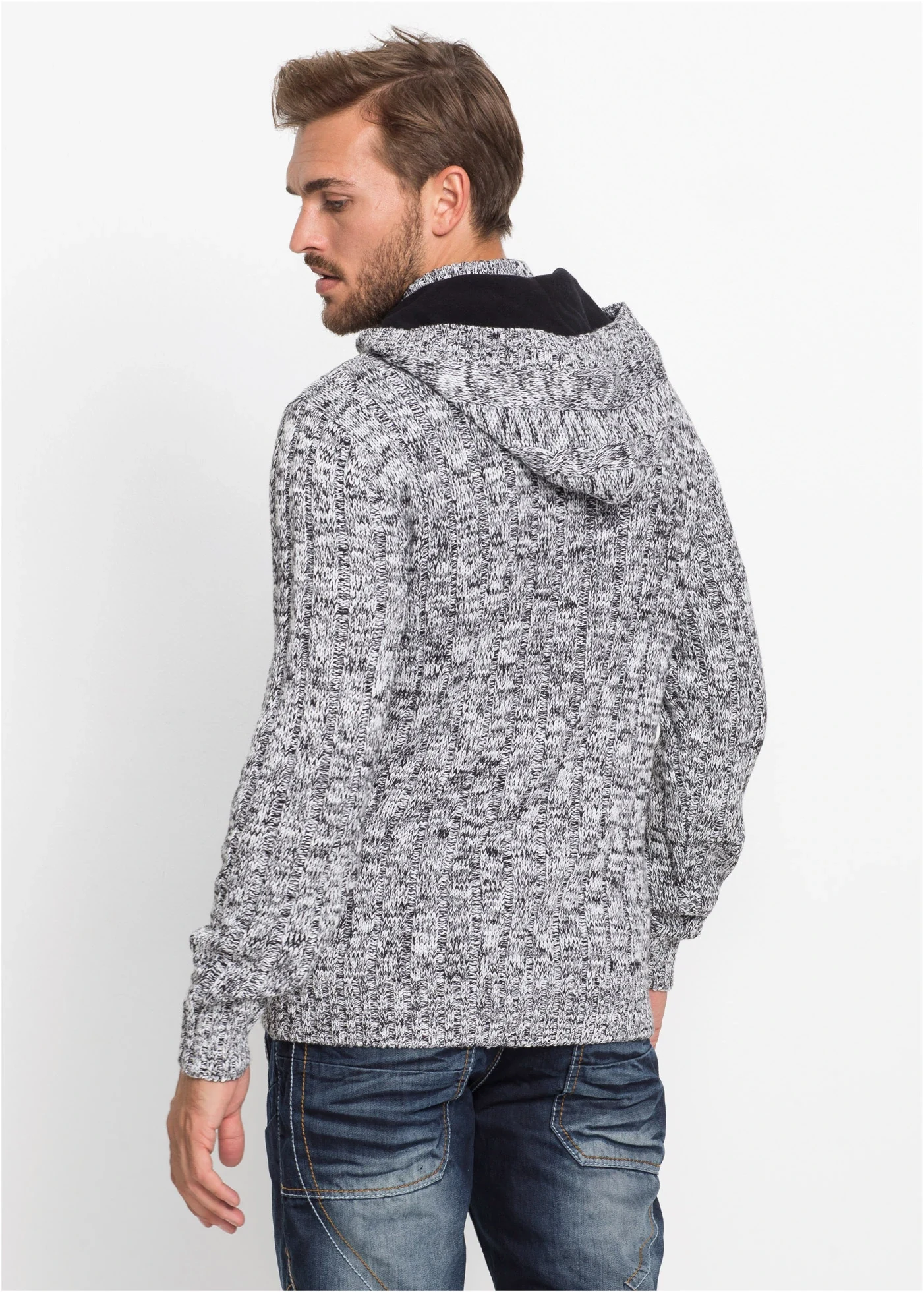 Svetr s kapucí, z hrubé pleteniny, střih Regular Fit • černá melír • bonprix obchod