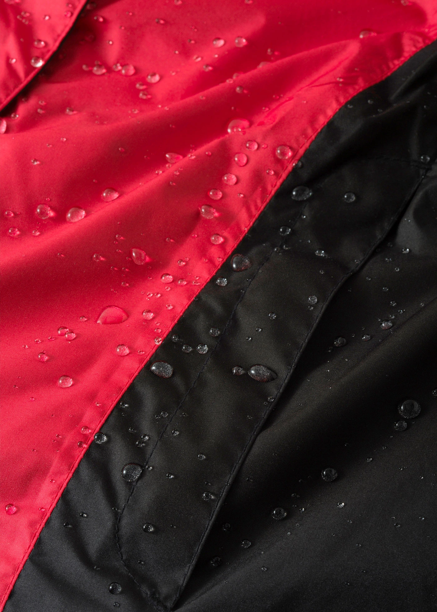 Nepromokavá funkční bunda • červeno-černá • bonprix obchod