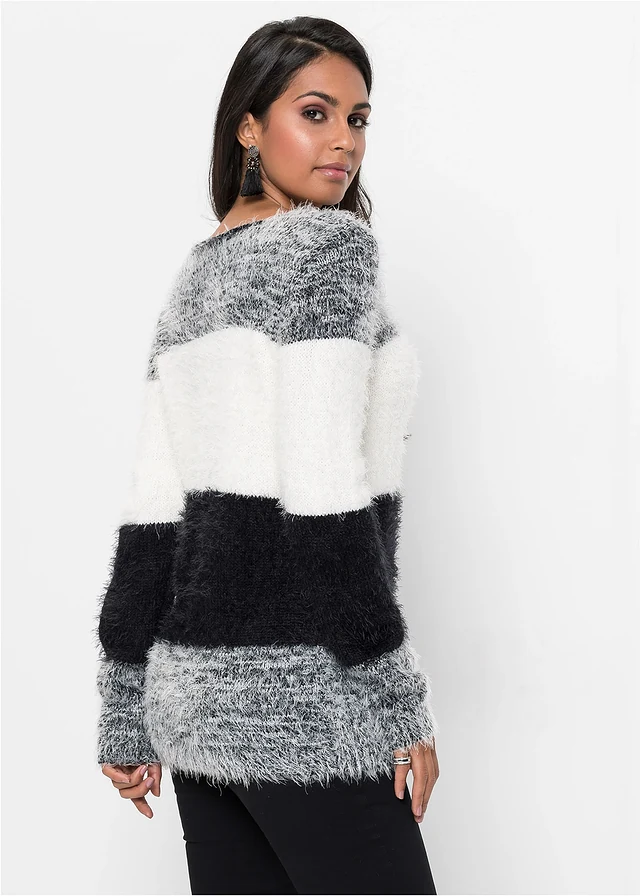 Fluffy trui met strepen, Kleur: zwart/wit gestreept
