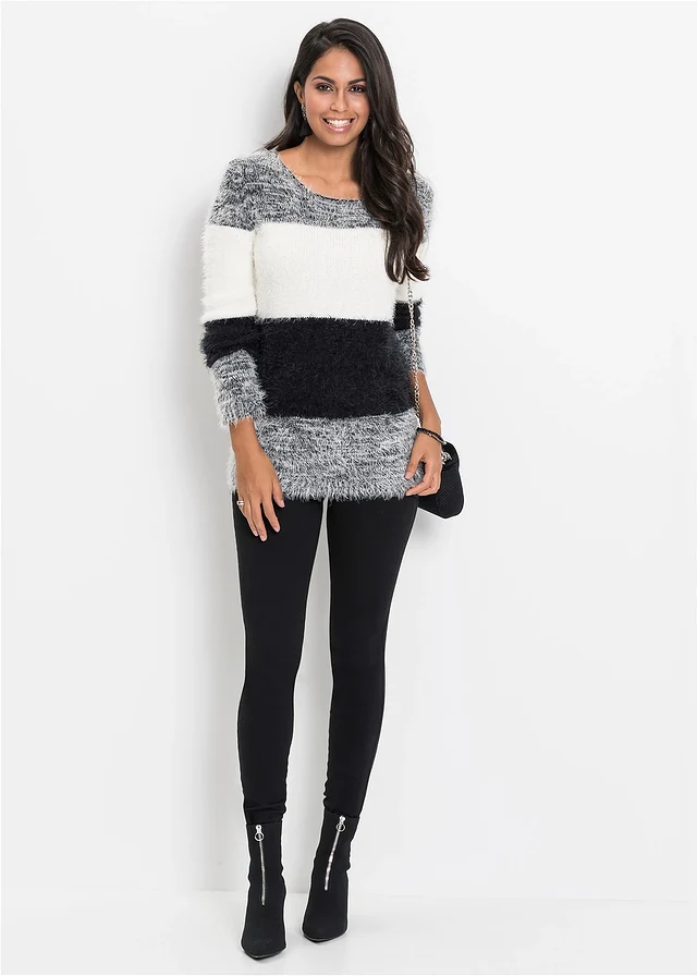 Fluffy trui met strepen, Kleur: zwart/wit gestreept