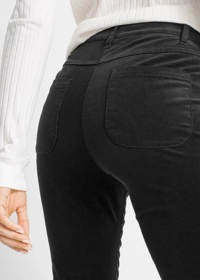 Pantalon slim en velours côtelé extensible • noir • product-page.page-title-suffix
