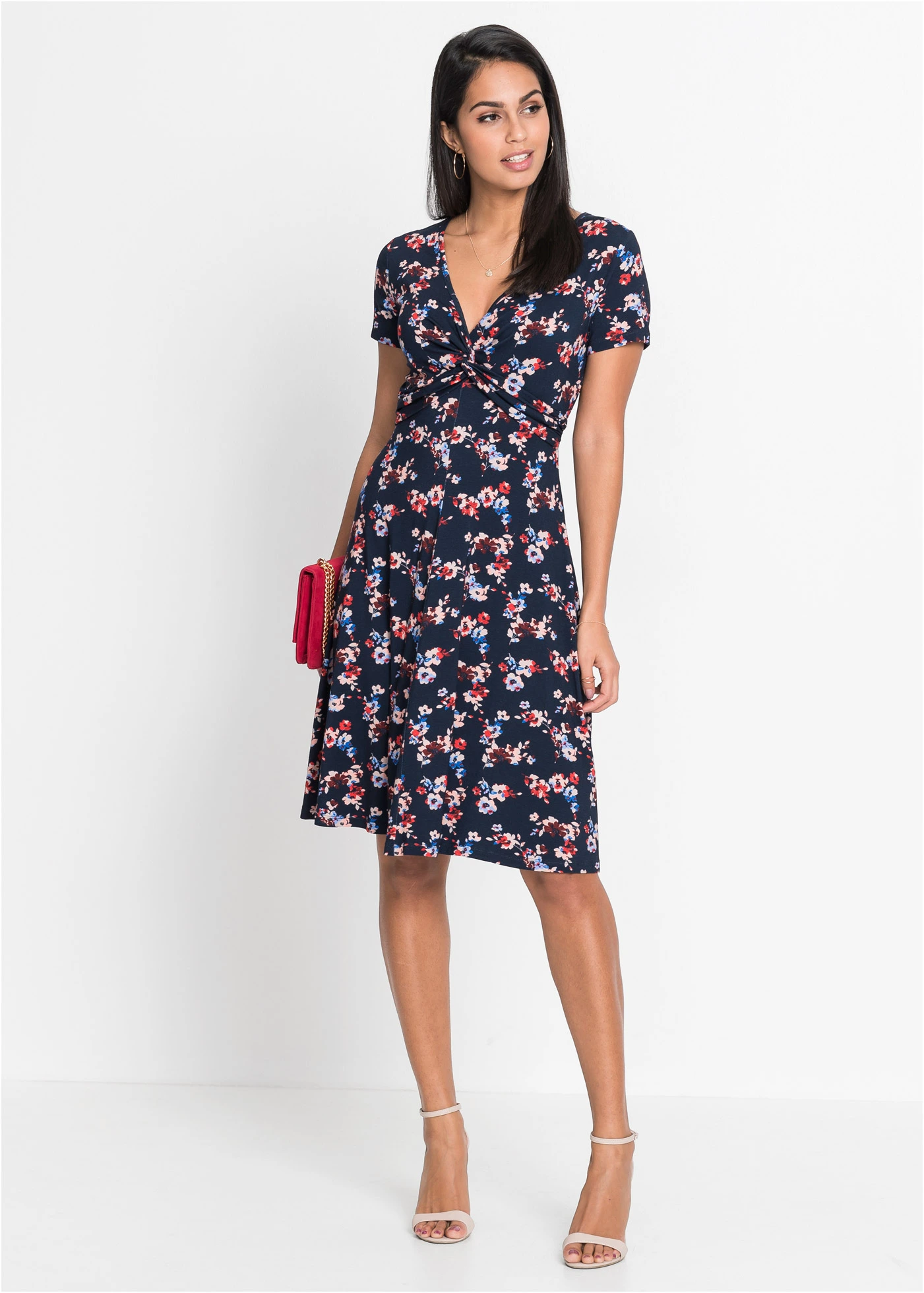 Robe en jersey viscose extensible • bleu foncé floral • Boutique bonprix
