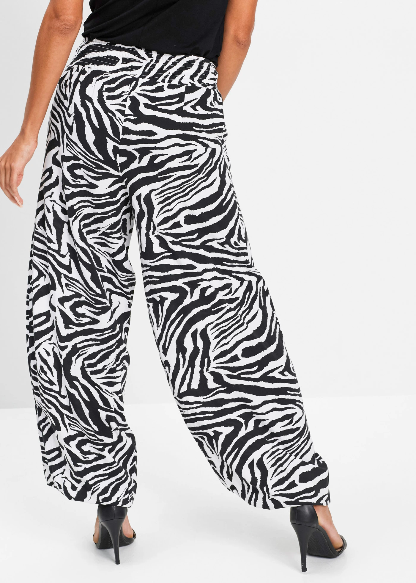 Nohavice palazzo z padavej viskózy • čierna zebrovaná potlačená • obchod bonprix