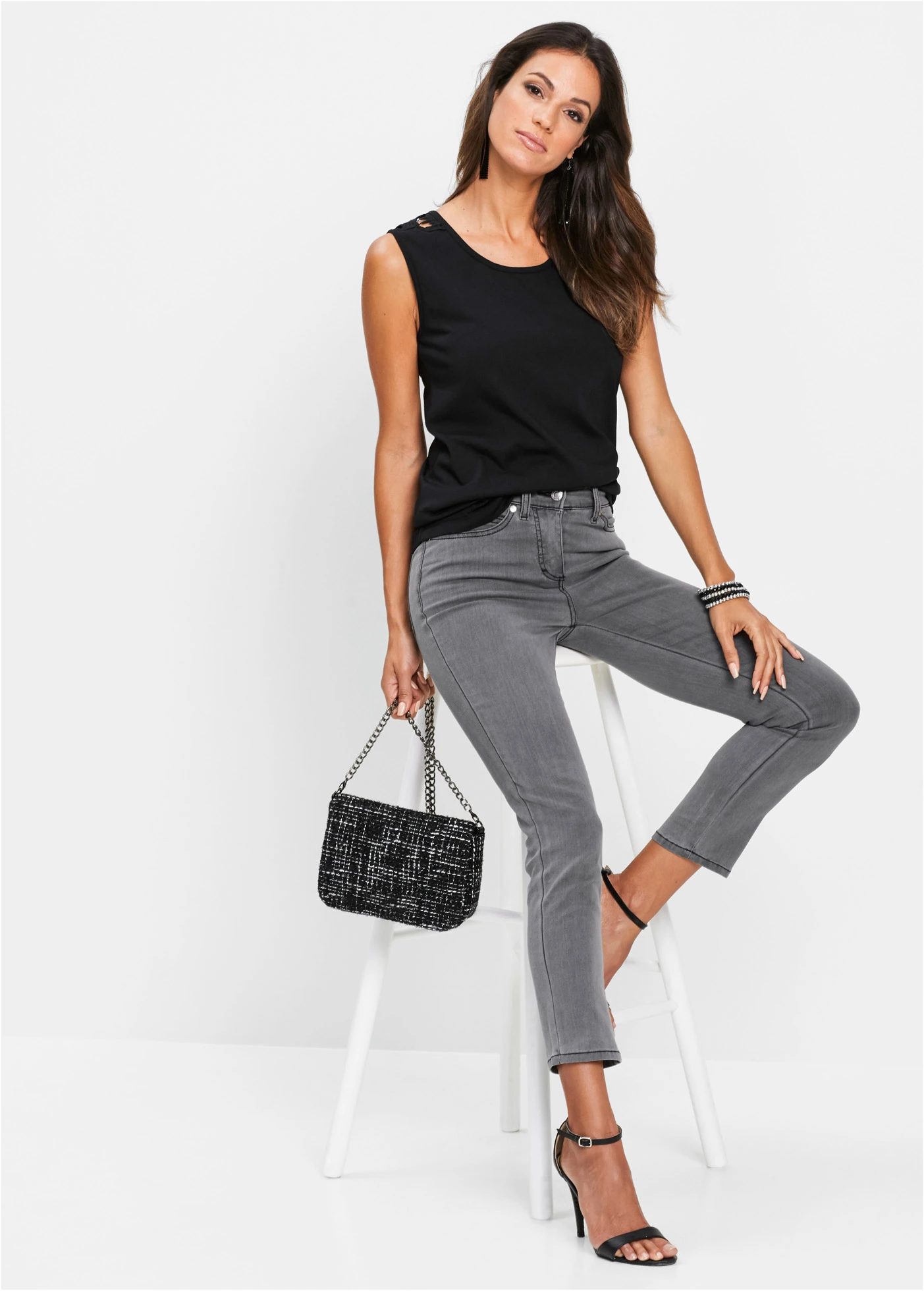 Top cu dantelă • negru • magazin bonprix