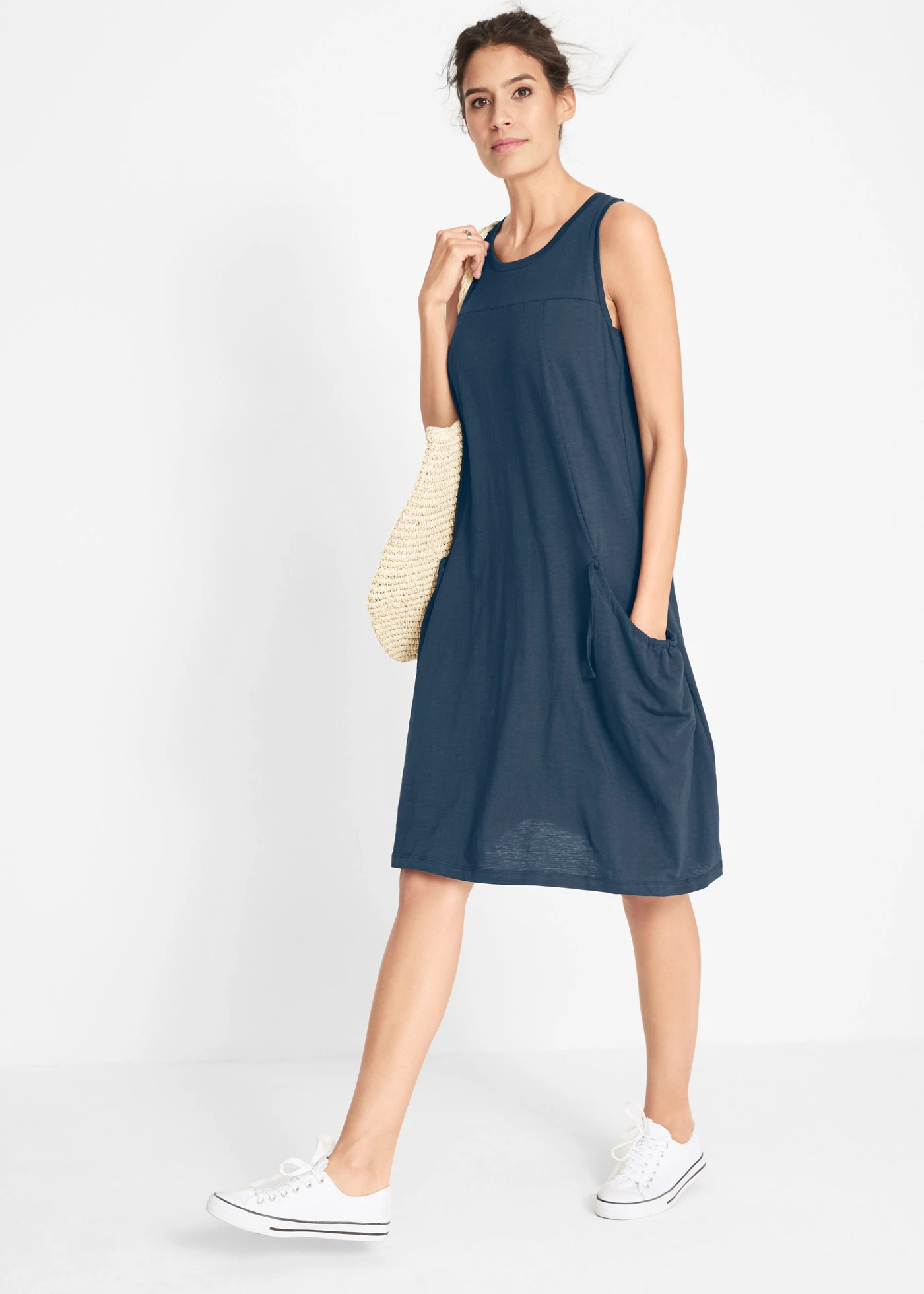 Rochie jerse cu buzunare, din bumbac • bleumarin • magazin bonprix