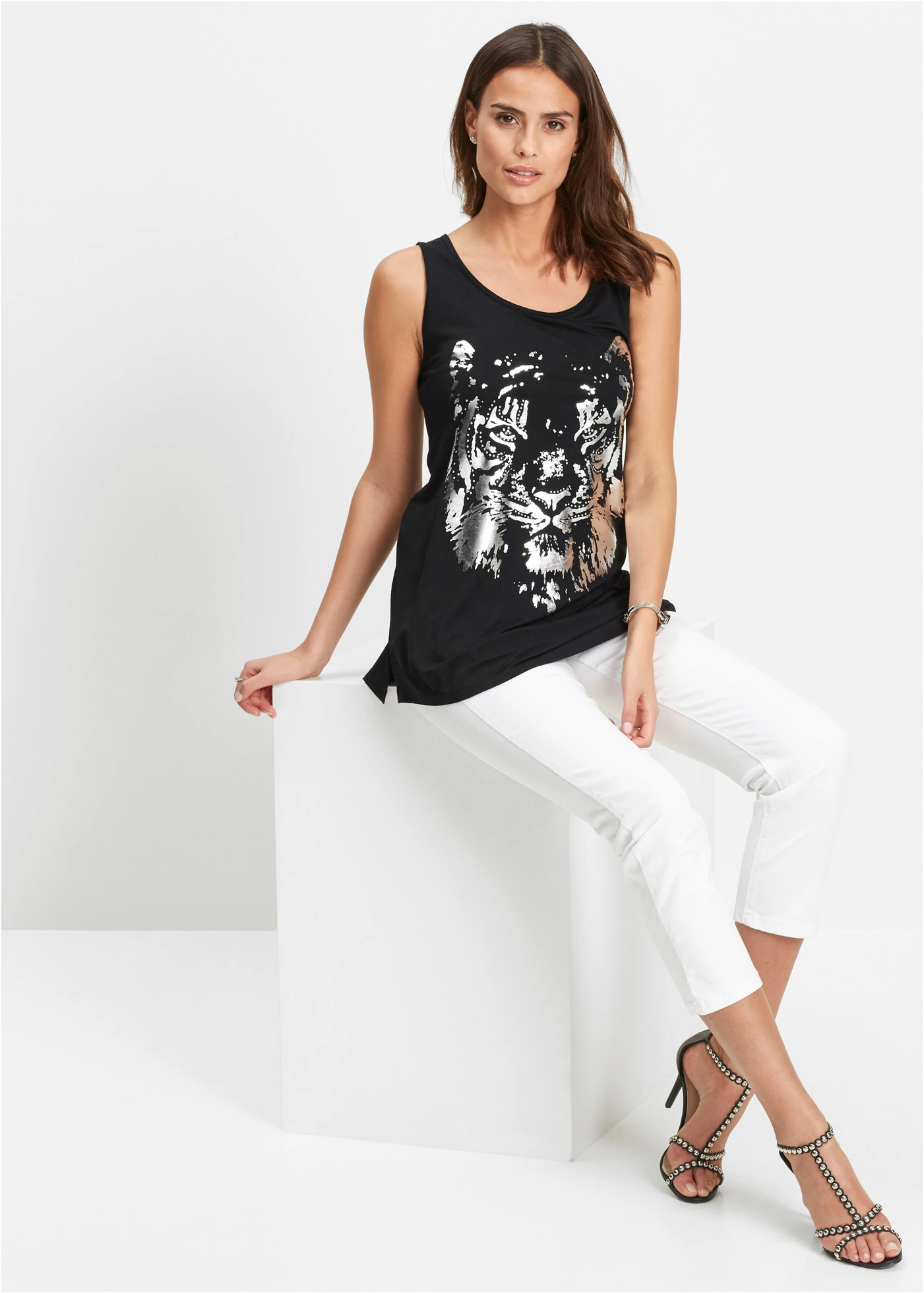 Dlouhý top • černo-stříbrná s potiskem • bonprix obchod