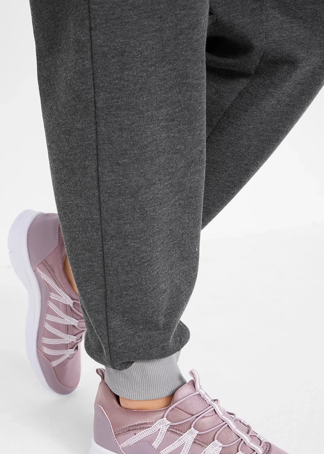 Pantalon de jogging avec bord-côtes contrastés • noir chiné • product-page.page-title-suffix