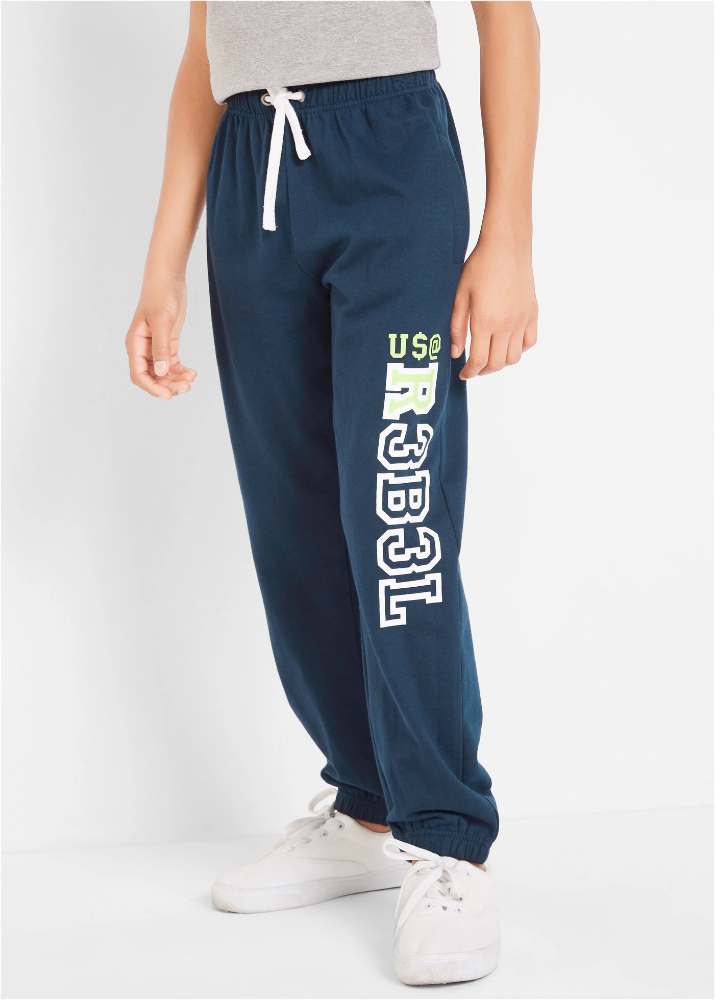 Chlapčenské tepláky s potlačou • tmavomodrá • obchod bonprix