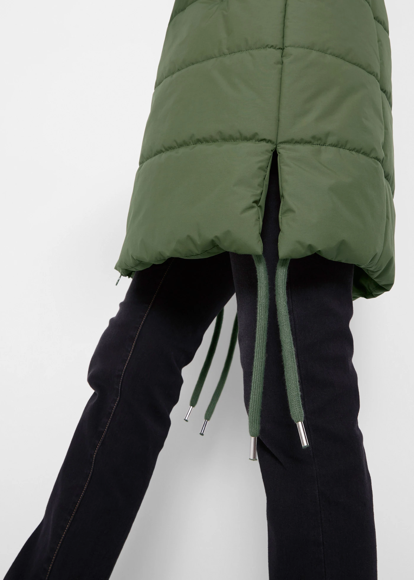 Lange gewatteerde jas, waterafstotend • donkerkaki • bonprix online shop