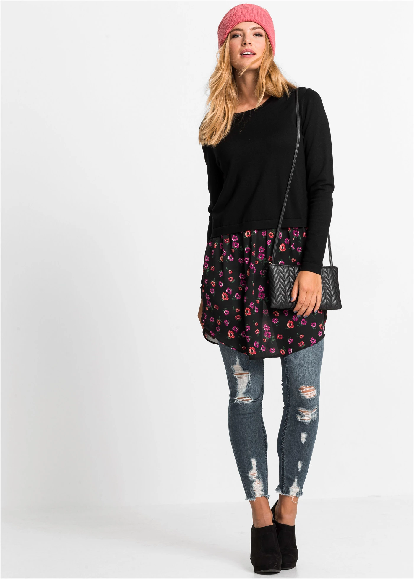 Robe pull en fine maille avec jupe montée • noir - violet à fleurs • Boutique bonprix