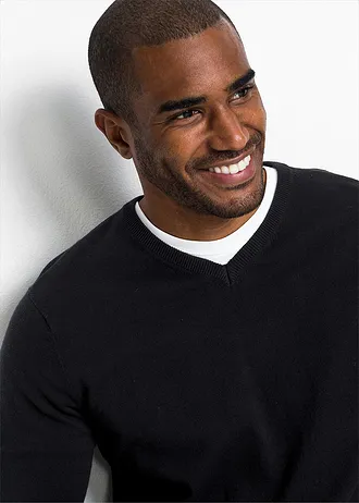 Fijngebreide trui met V-hals in een zachte katoenmix • zwart • bonprix online shop