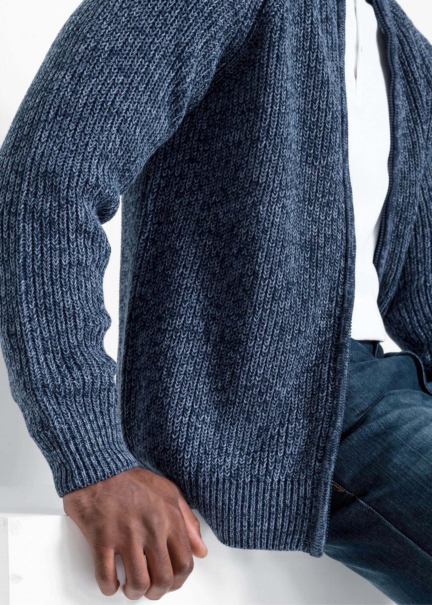 Kötött kardigán bordás struktúrával és puha pamut keverékből • matt kék melírozott • bonprix áruház