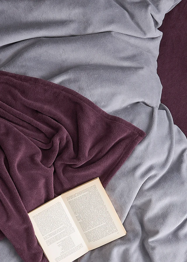 Knuffeldeken met cashmere touch, Kleur: paars