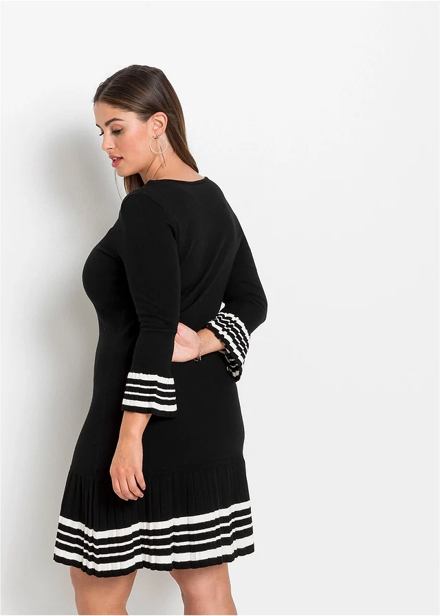 Robe douce en maille, Couleur: noir-écru rayé