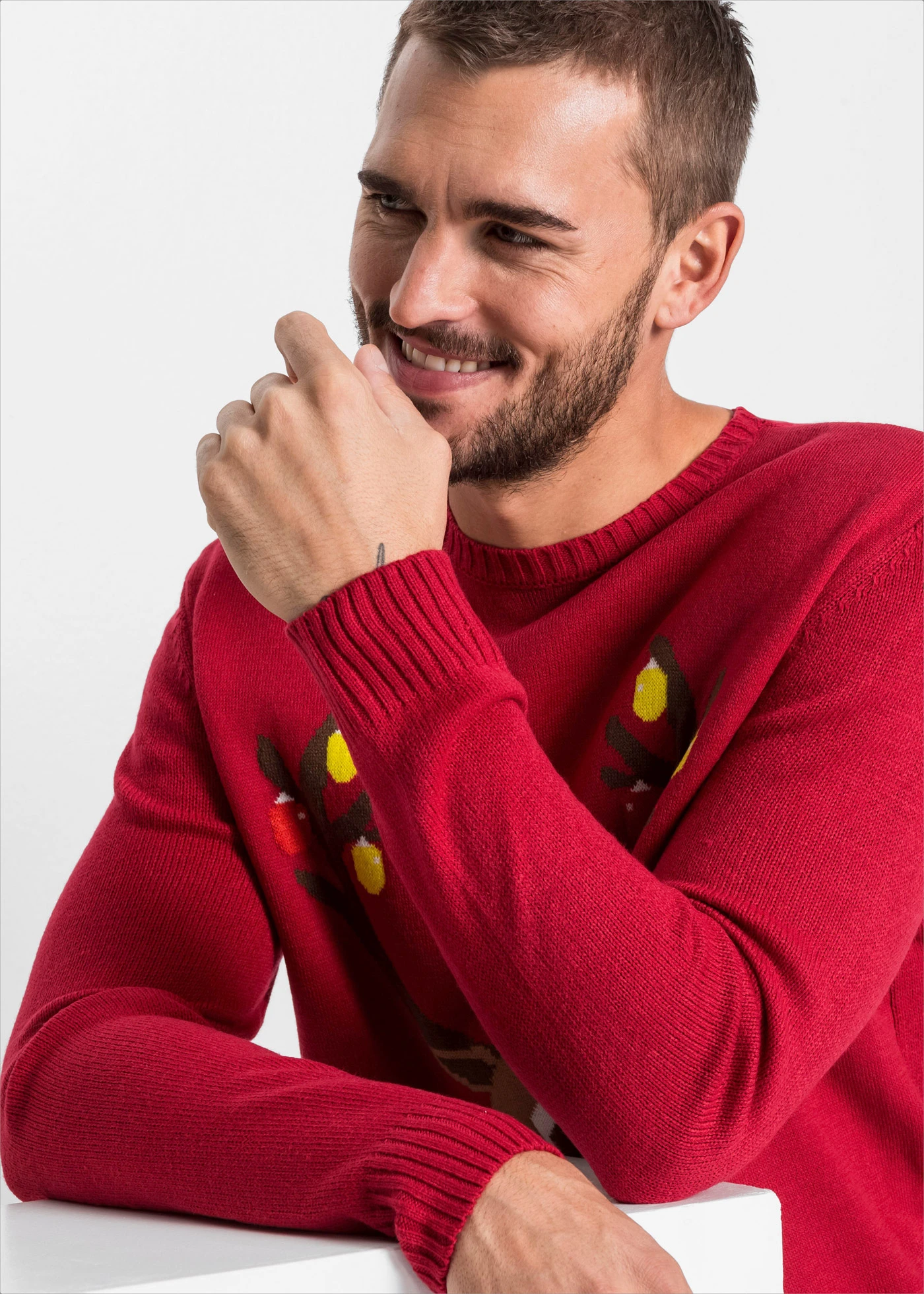 Pull avec motif de Noël • rouge foncé • Boutique bonprix