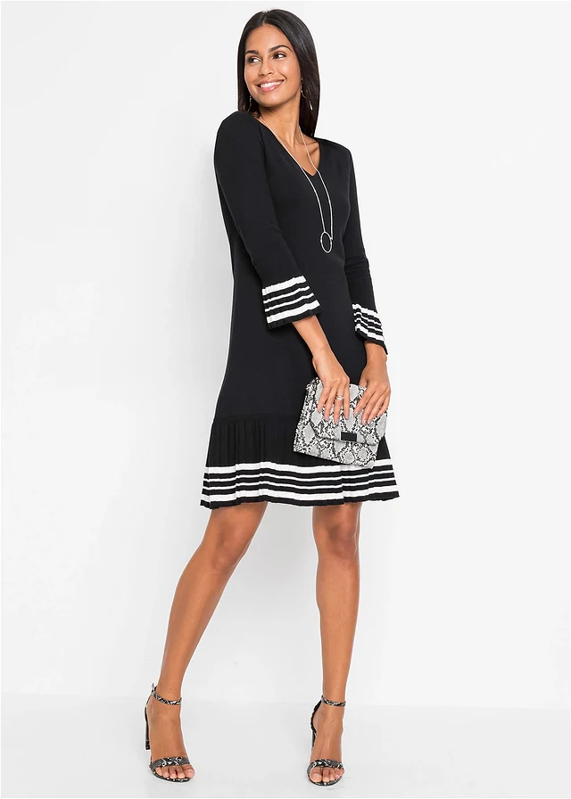 Robe douce en maille, Couleur: noir-écru rayé