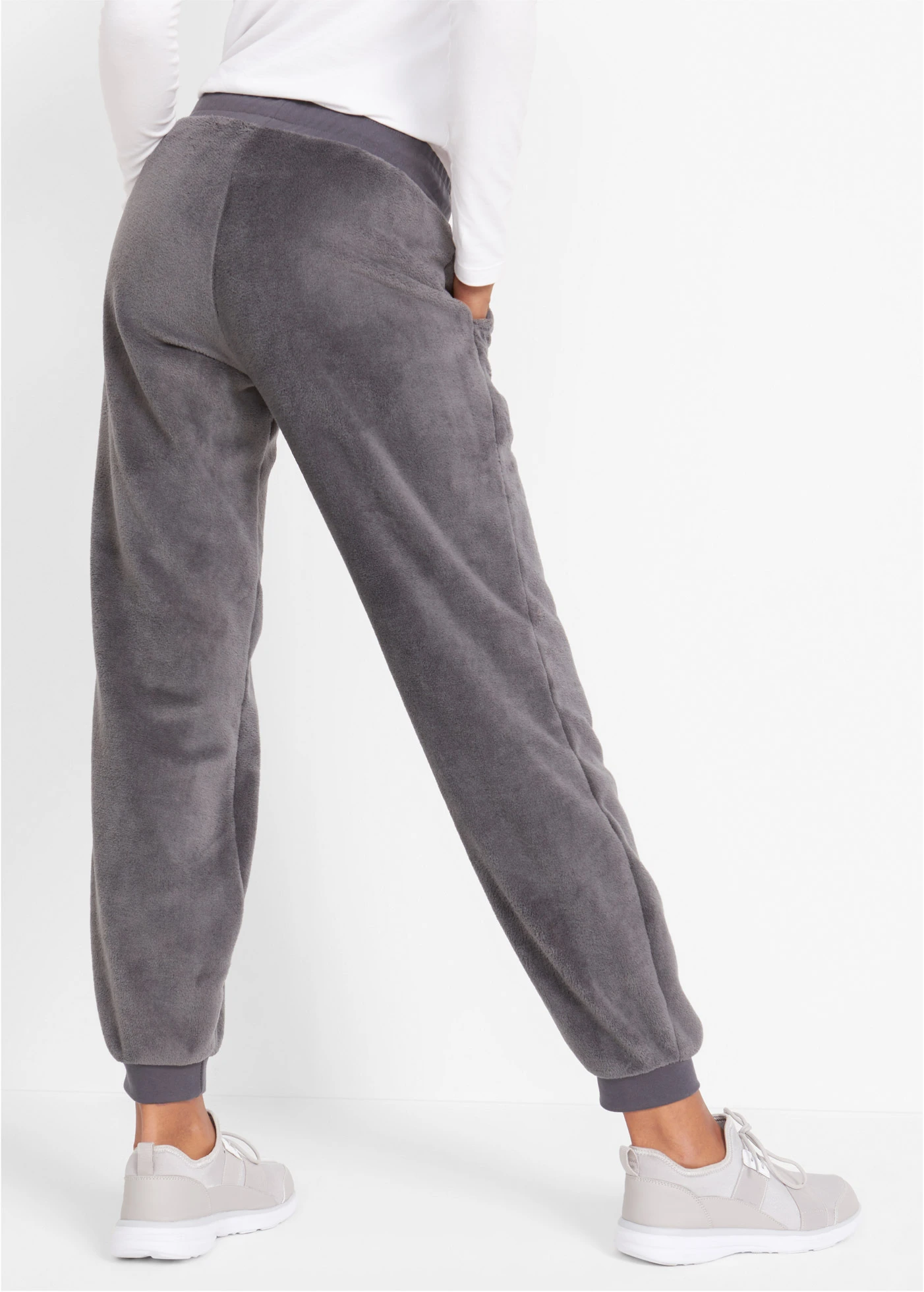 Joggingbroek met comfortabele band • leisteengrijs • bonprix online shop