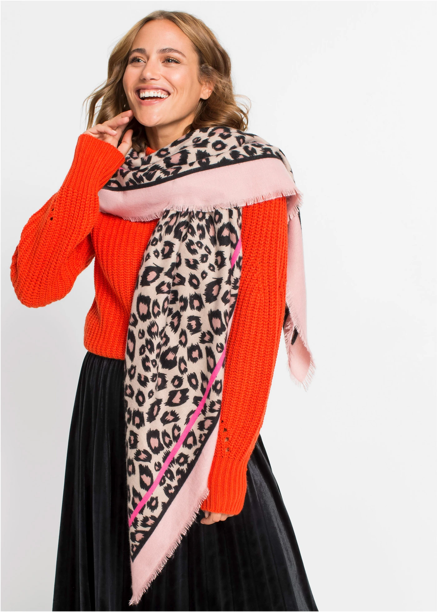 Šátek • růžová s leopardím potiskem • bonprix obchod