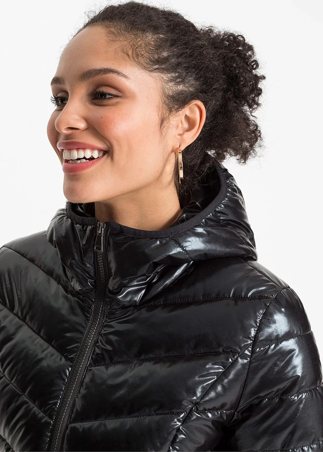 Gewatteerde jas in metallic look • zwart metallic • product-page.page-title-suffix