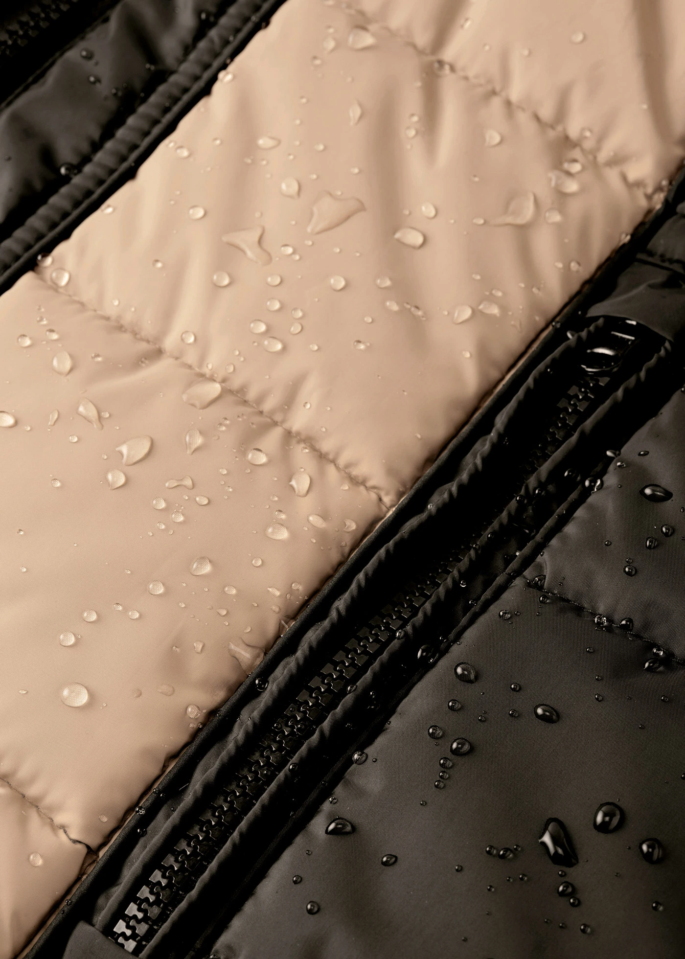 Krátký outdoorový kabát s umělou kožešinou, voděodolný • béžovo-černá • bonprix obchod