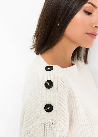 Pull oversize à boutons • blanc cassé • Boutique bonprix