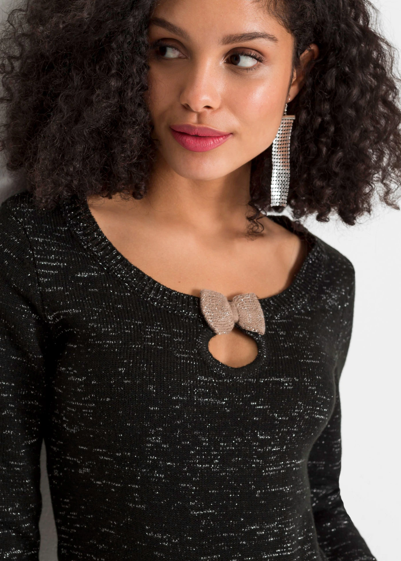 Gebreide trui met strik • zwart-taupe-zilver metallic • bonprix online shop