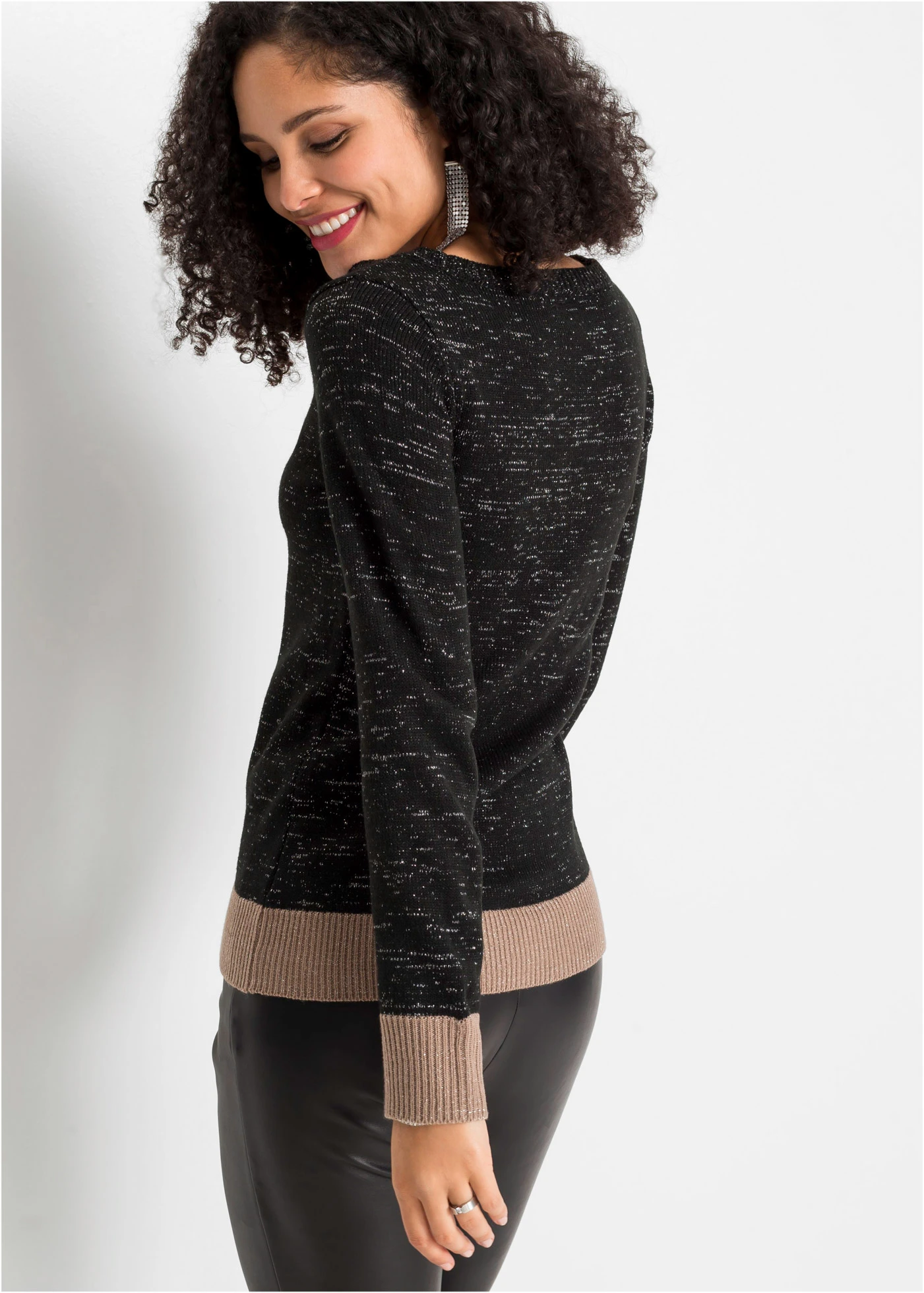 Pull avec nœud • noir-taupe-argenté métallisé • Boutique bonprix