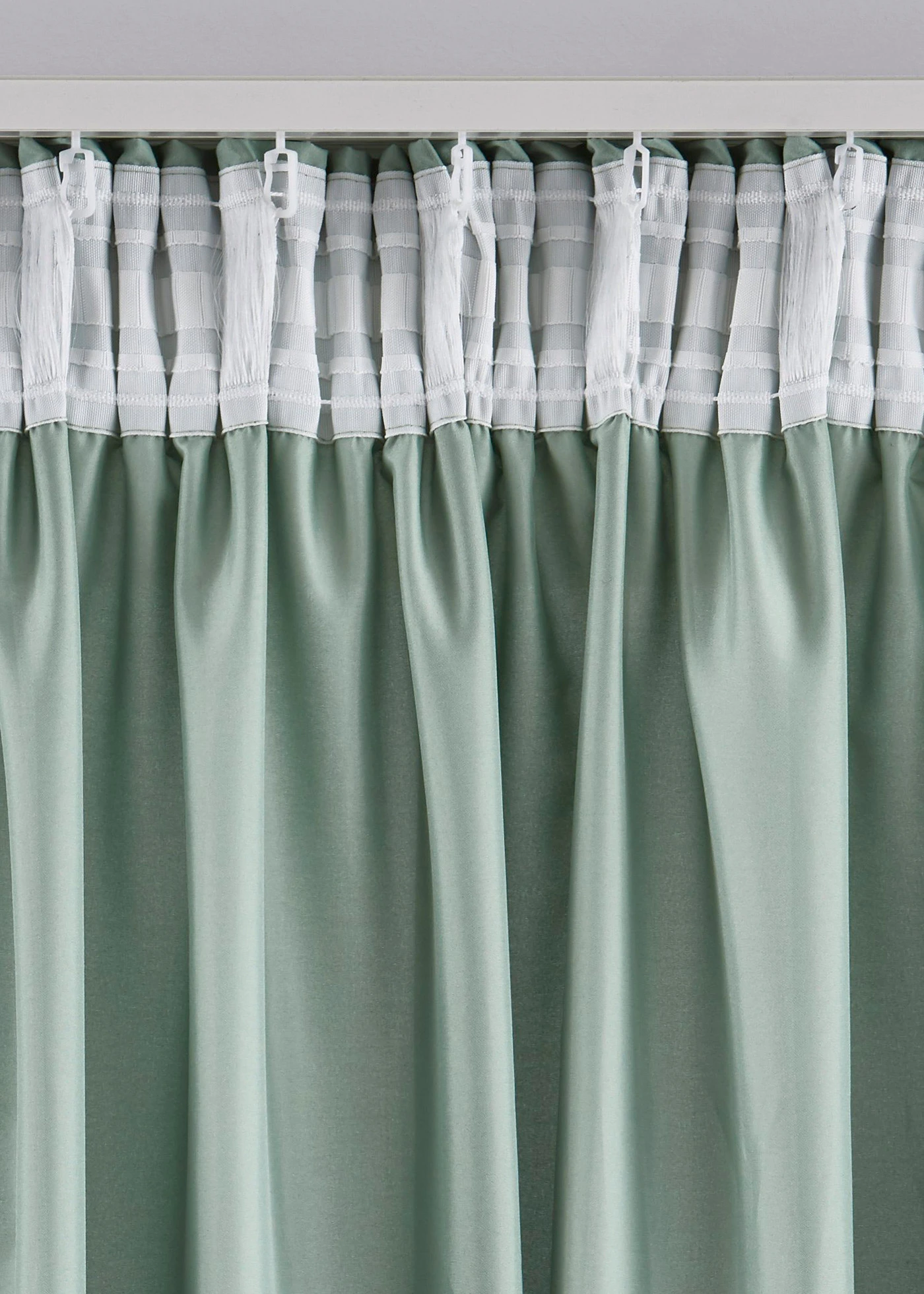 Gordijnen van microvezel (2 stuks) • lindgroen • bonprix online shop