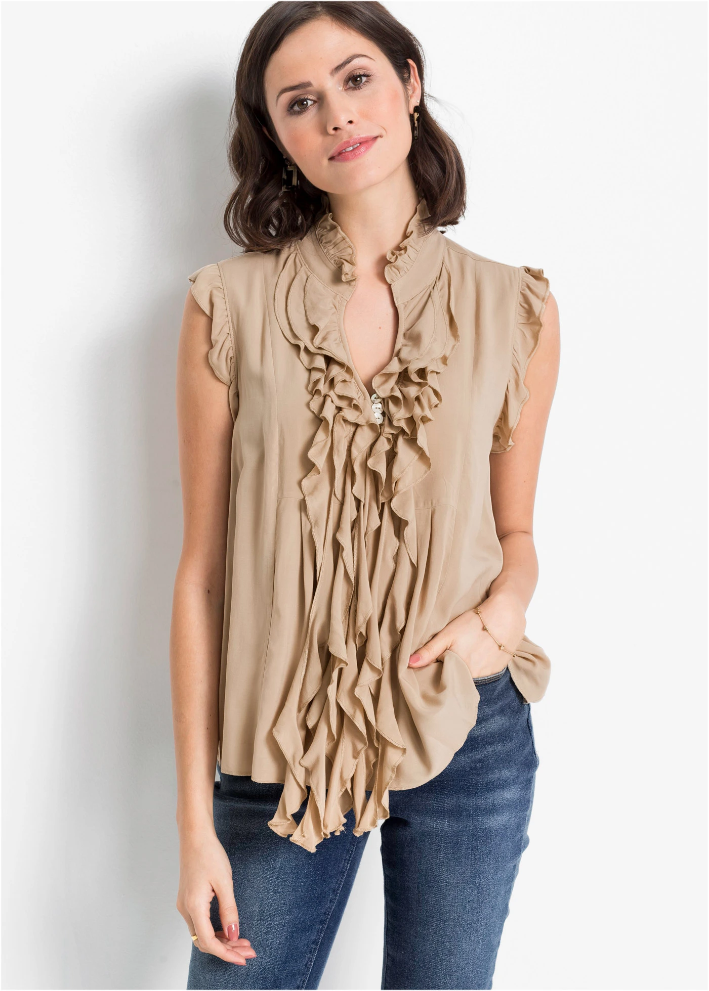 Shirt met volants • amandelbeige • bonprix online shop