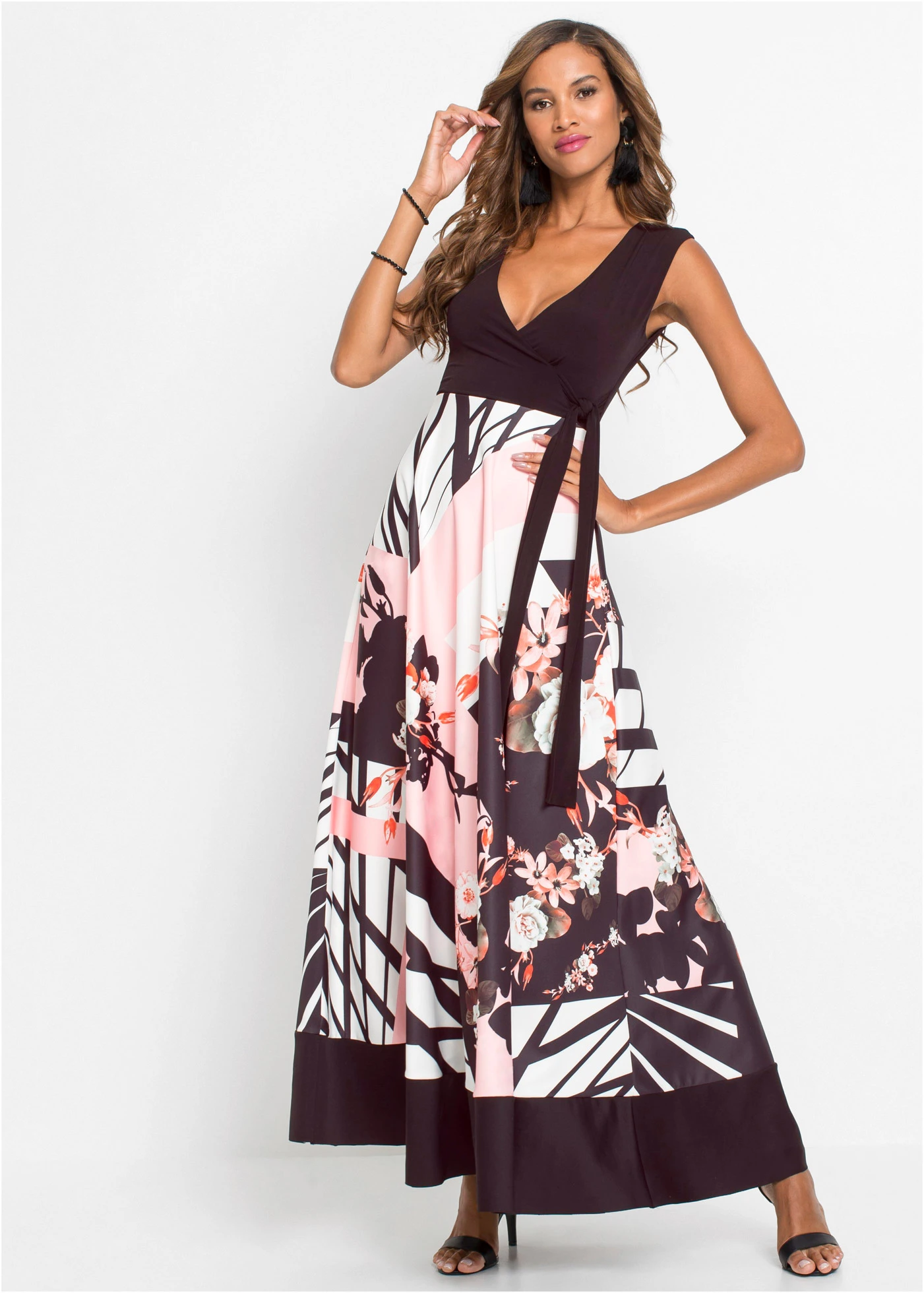 Maxi jurk • zwart-roze-wit gebloemd • bonprix online shop