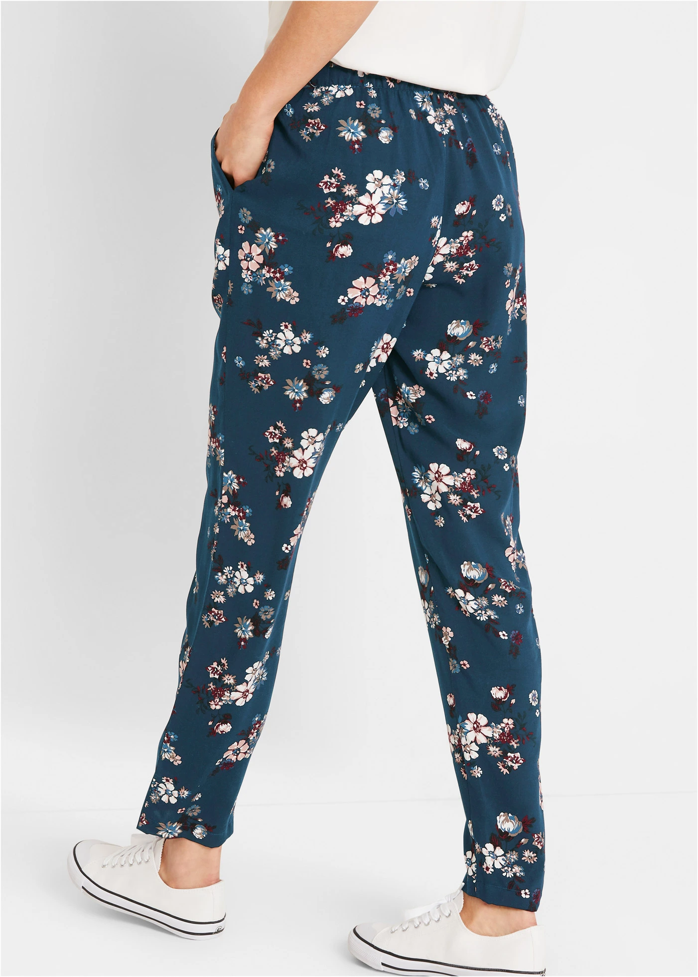 Broek van zachte viscose • donkerblauw gebloemd • bonprix online shop