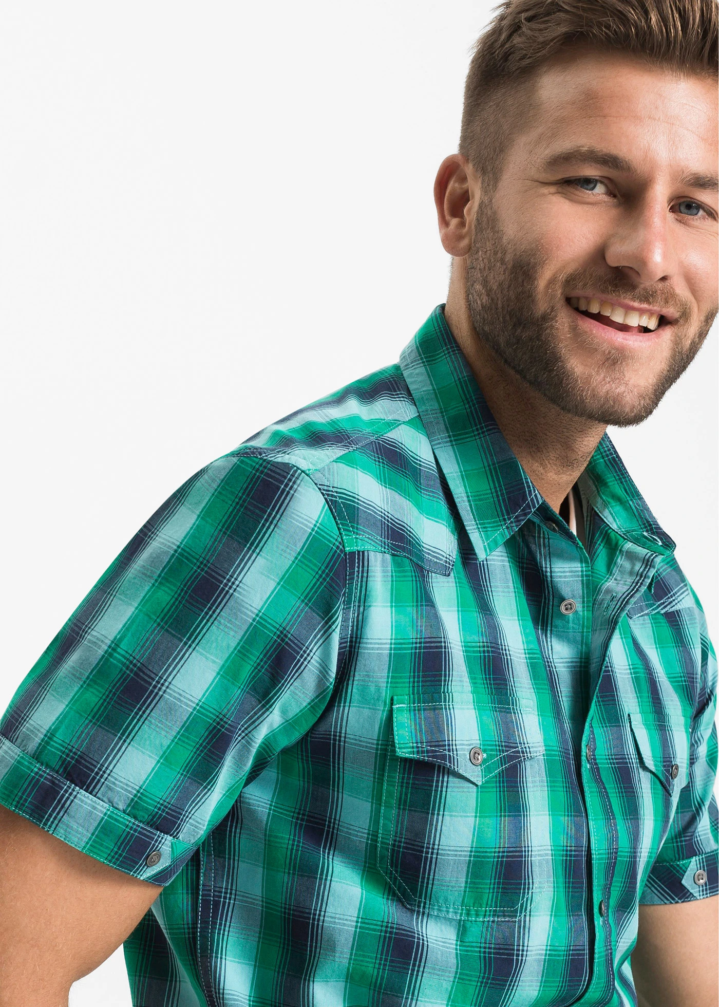 Chemise manches courtes à poches plaquées • bleu foncé/vert lagon carreaux • Boutique bonprix