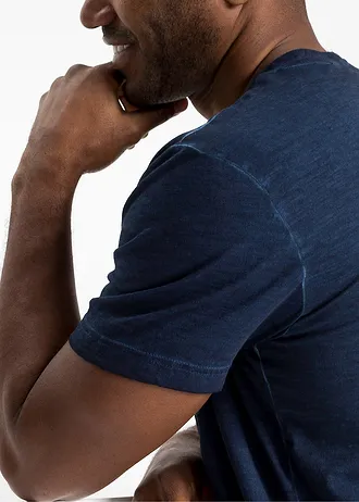 Henley shirt van biologisch katoen in washed out look, korte mouw • donkerblauw met print • bonprix online shop