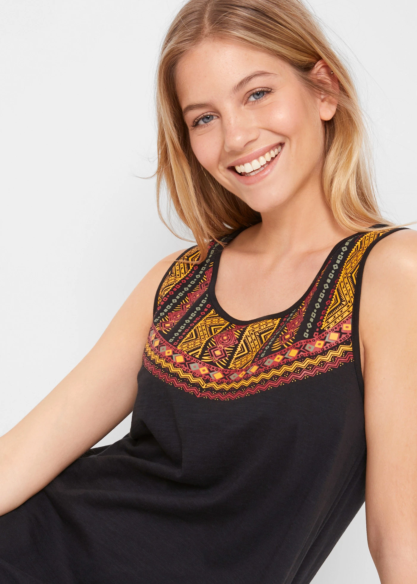 Lezser dzsörzé ruha • fekete • bonprix áruház