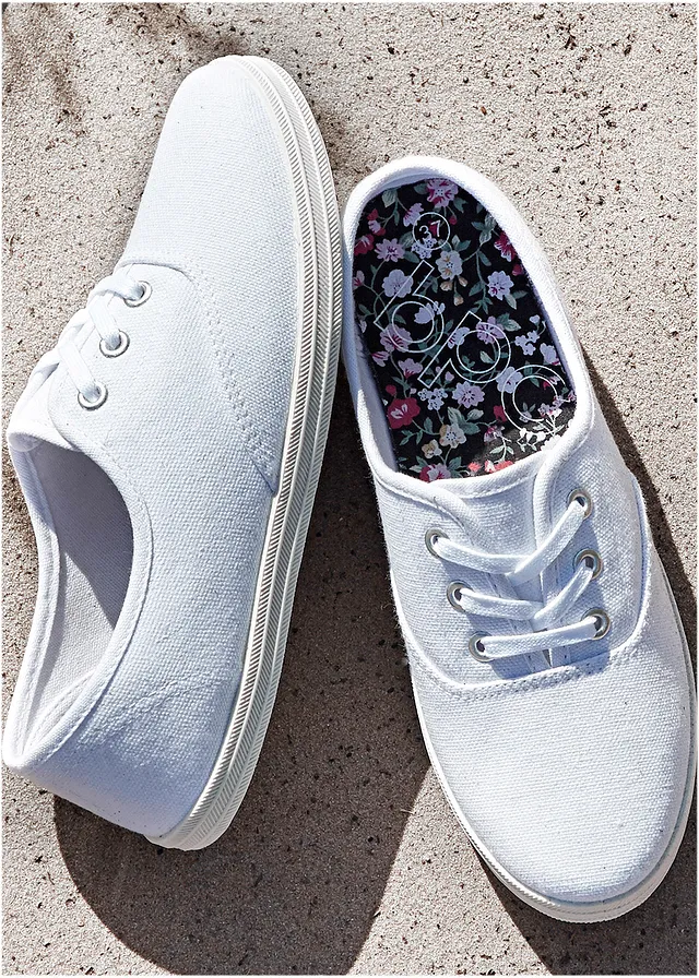 Sneakers en toile • blanc • product-page.page-title-suffix