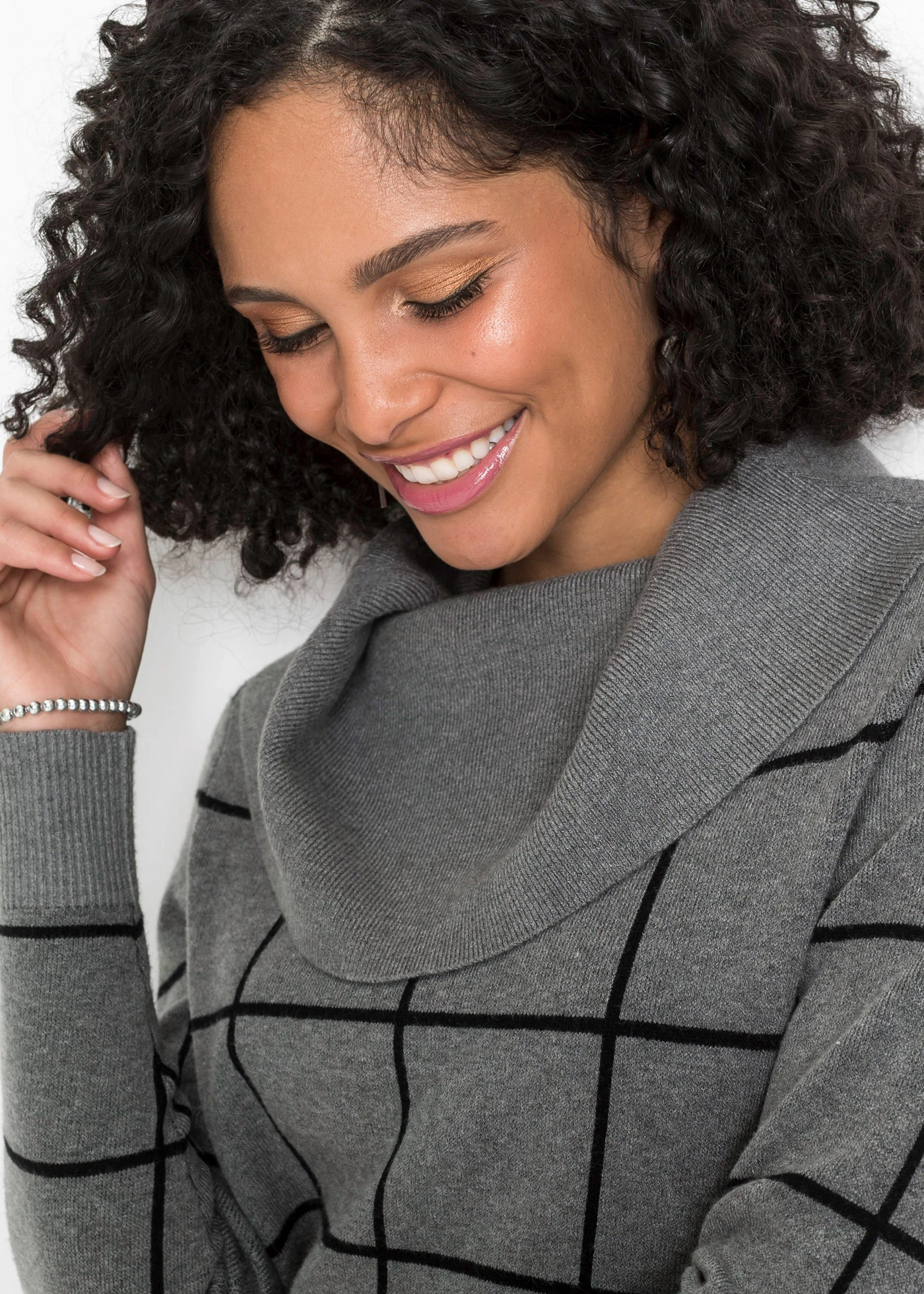 Dlouhý svetr • šedý melír-černá kostka • bonprix obchod