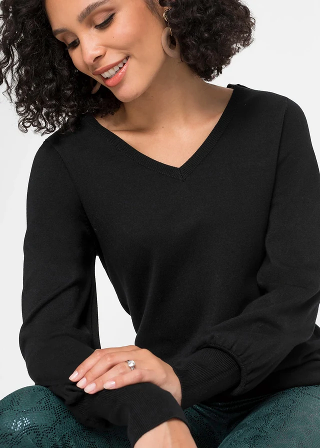 Pull en fine maille de viscose mélangée • noir • product-page.page-title-suffix