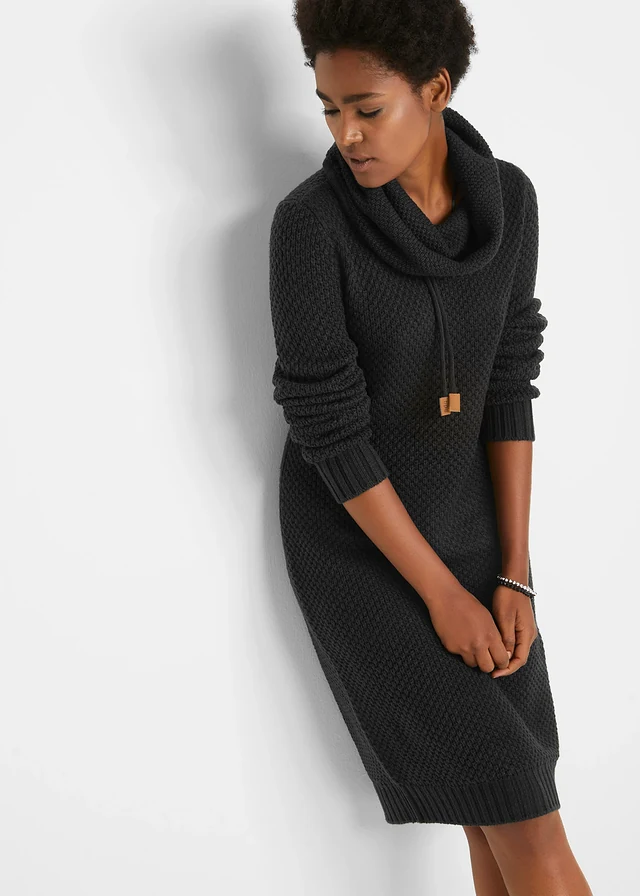 Gebreide jurk met sjaalkraag • zwart • product-page.page-title-suffix